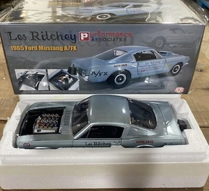 Ford Mustang A/FX 1965 1/18 (WR 105) "Performance Associates - Les Ritchey" Si - Imagen 1 de 13
