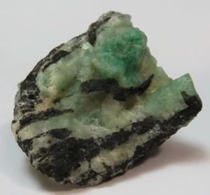 EMERALD -107 CARATS NATURAL EMERALD var BERYL MINERAL FROM PAKISTAN, (LK-44) - Picture 1 of 10