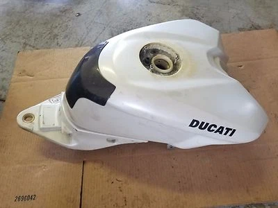 Ducati 848 1098 1198 Evo Gas Fuel Tank White - Image 1 of 2
