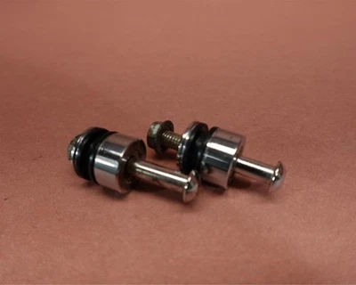 Harley Davidson Dyna Street Bob 2007-2011 FXDB tornillo de montaje Foto 1 de 4