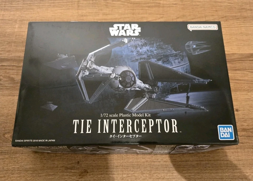 Bandai 1/72 Star Wars TIE Interceptor Model Kit - Image 1 of 1