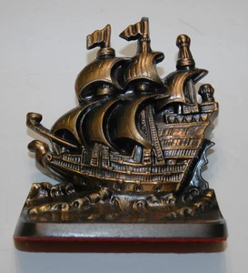 Vintage Philadelphia MFG Co schwere Messing Segelschiff Boot Buchstütze 6,5" Höhe 5" Breite - Bild 1 von 10