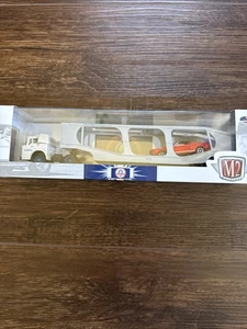 M2 Machines 1964 Ford C-950 Hauler 1966 Shelby GT350 1/64 Carroll R15 15-02 - Picture 1 of 9