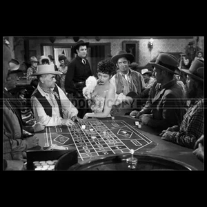 Photo F.031602 YVONNE DE CARLO ROD CAMERON FUZZY KNIGHT (FRONTIER GAL) 1945 - Photo 1/1
