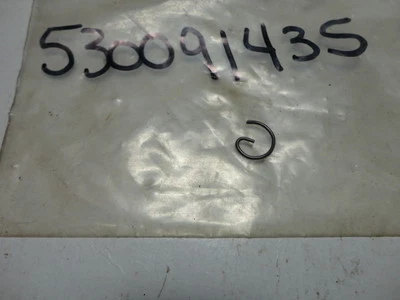 Зажим фиксирующий для струнного триммера Poulan 530091435 Z для GLT770, GLT900 - Изображение 1 из 3