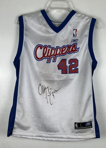 Los Angeles Clippers Elton Brand Jersey Men Size L Autographed by Olden Polynice Cover