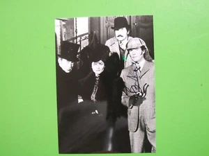 SHERLOCK HOLMES FOTO SIGNIERT ROGER MOORE - Bild 1 von 3