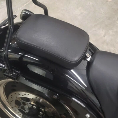 Almohadilla de pasajero trasero asiento guardabarros 8 ventosas para Harley Chopper negro Foto 1 de 4