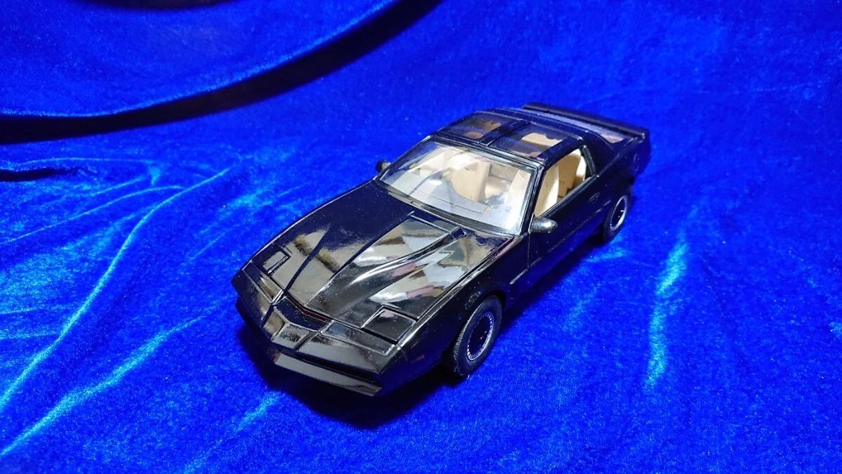 Hot Wheels Elite Knight Rider 1:18 Scale Diecast Cars, Trucks