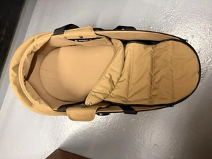 babyZen Yoyo bassinet Toffee USED+ adapters - Picture 1 of 3