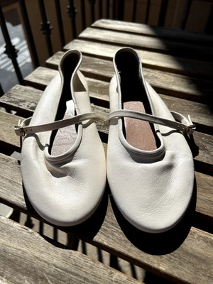 Pisos de ballet Zara Mary Jane marfil crema blanco roto talla 36/6 Foto 1 de 3