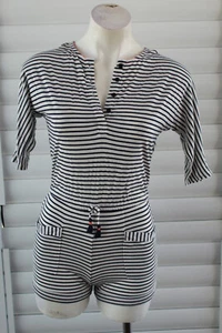 XC 32) SIZE 9 TARGET WHITE STRIPED KIDS GIRLS LONG SLEEVE SHORTS ROMPER PLAYSUIT - Picture 1 of 6