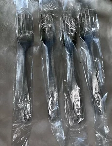 Oneida Deluxe Stainless POLONAISE Set of 4 Salad Forks USA Flatware NEW - Picture 1 of 1