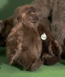FÖRSTER Stofftier Kuscheltier Plüschtier Schmusetier Gorilla groß 40 cm - Bild 1 von 3