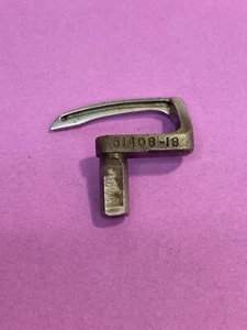 *GEBRAUCHT* 51408-18 LOOPER FÜR UNION SPEZIAL NÄHMASCHINE *KOSTENLOSER VERSAND* - Bild 1 von 2