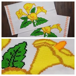 Vtg Set of 2 Handmade Pillowcases in White w Yellow Calla Lillies & Orange Trim - Picture 1 of 10