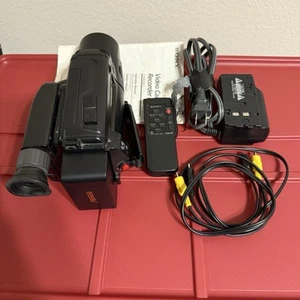 Sony Handycam Video 8 Camcorder With Accessories CCD-FX730V Tested Working - Picture 1 of 13