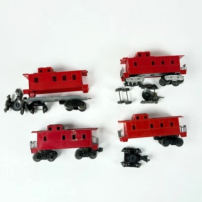 Lot Of 4 Red O Gauge Train Caboose Parts & Wheels For Model Railway Repair - Image 1 of 4