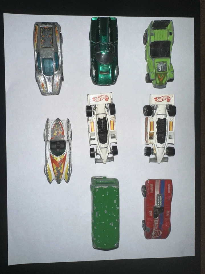 Hot Wheels Diecast Car Collection - Vintage Racing Models Set Of 8. 4 Redline - Image 1 of 4