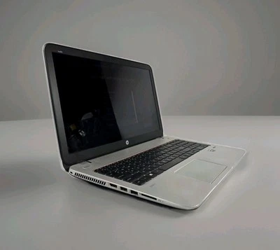 Portátil HP Envy 15z-J01cl 15,6”| AMD A8-5550M | 8 GB RAM | 700 GB HDD Laptop  Foto 1 de 4