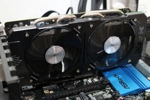 - XFX AMD R9 380 4GB GDDR5 - Free and Fast Delivery - Picture 1 of 2