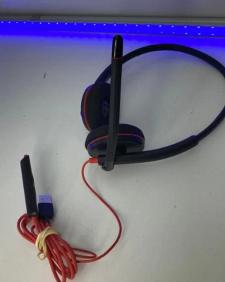 Plantronics Blackwire C3220 USB-A Headset - Ref - MPN: 209745-101 #95 - Image 1 of 4