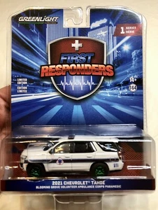 CHASE 2021 Chevrolet Tahoe - Paramedic 1:64 Scale Model - Greenlight 67040F - Picture 1 of 4