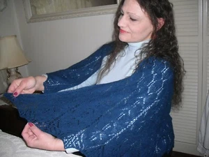 DAMEN SCHAL HANDGESTRICKT SPITZE NEU MERINOWOLLE "SHADOW" USA - Bild 1 von 7