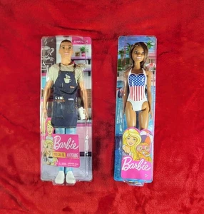 Barbie Lote Barista Ken Carrera Hombre Bollo 2018 Barbie Equipo Olímpico de Natación EE. UU. 2019 NUEVO - Imagen 1 de 11