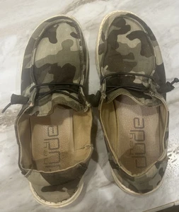 Women’s Hey Dude Wendy Camo Shoes | Slip on Loafers Size 8 - Picture 1 of 3