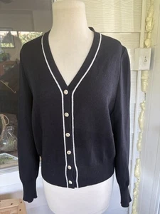 St John by Marie woman’s black knit cardigan with pearl and gold buttons size 10 - Picture 1 of 5