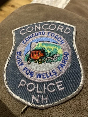 Parche de policía de Concord New Hampshire  Foto 1 de 2
