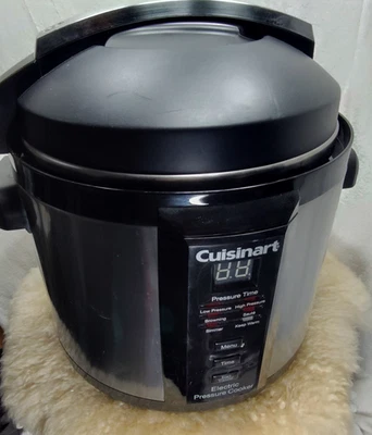 CUISINART ELECTRIC PRESSURE COOKER CPC-600 DIGITAL 6 QT 1000 W LOCKING STAINLESS - Image 1 of 4