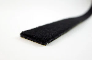 10m Filzstreifen 70mm breit, 3mm dick - Filzband schwarz - stark selbstklebend - Bild 1 von 4