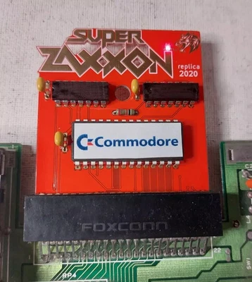 Super Zaxxon Commodore 64 C64 128 cartridge cartuccia PLA SID game cartridge NEW - Immagine 1 di 3