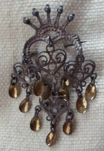Antique Silver Heart/Crown 3 medallion Pin - Bild 1 von 3