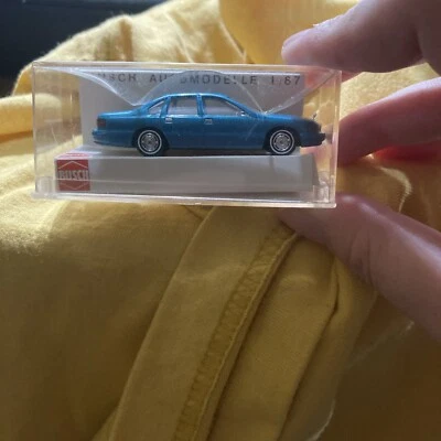Busch 47600 Chevrolet Caprice 1995 синий масштаб 1:87 HO - Изображение 1 из 4