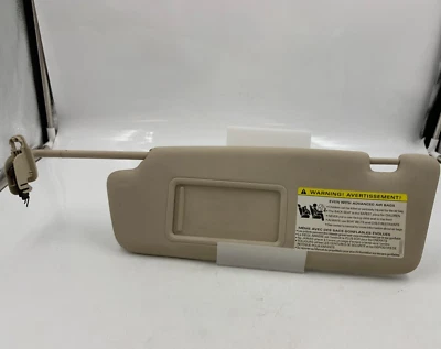 Солнцезащитный козырек для водителя Audi A4 2009-2012 годов выпуска с серой подсветкой от оригинального производителя E01B30059 - Изображение 1 из 4