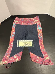 Pamela Anderson Hand Signed and Owned Worn Jean Pants COA FAMILY COLLECTION 1/1 - Picture 1 of 14