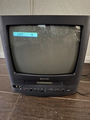 Samsung 13" VCR TV CXD1342 Vintage Retro Gaming CRT Television VHS - Image 1 of 4