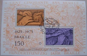 Blok Herdenkingszegels 150 jaar Braille 1975 "werkende en schrijvende handen" 1e - Bild 1 von 1