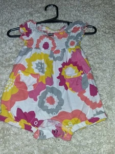 Faded Glory Baby Girl Romper EUC,Size Newborn - Picture 1 of 4