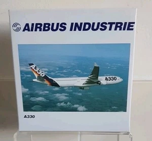 HERPA WINGS SCALE 1:500 508308 AIRBUS INDUSTRIES A330 DIE-CAST MODEL PLANE. - Picture 1 of 18