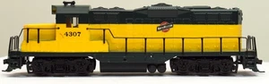 WALTHERS TRAINLINE HO Scale CHICAGO & NORTHWESTERN GP9 Diesel Locomotive #4307 - Picture 1 of 8