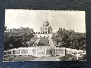 Vintage Old Postcard Stamp 1960 France Paris Basilica of the Sacred Heart - Picture 1 of 2