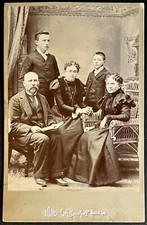 Cabinet card Canadian family Magog, Quebec Randall Gallery circa 1890s