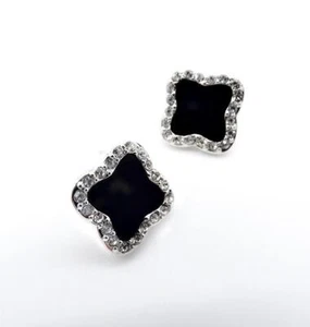 EXQUISITE 18kt White Gold Plated Crystals Black Onyx Quatrefoil Clover Earrings - Picture 1 of 5