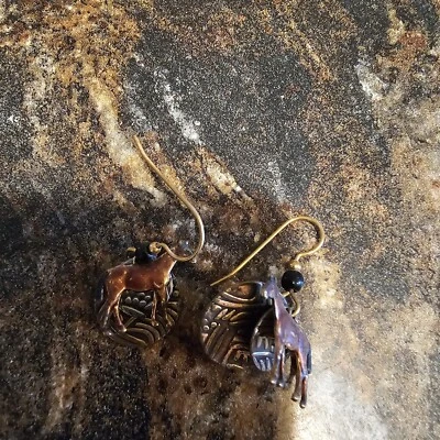 Novo Brincos Pendurados de Prata Cavalo Marrom Floresta com Contas Aço Cirúrgico - Imagem 1 de 2