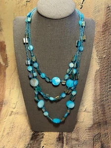 Collar De Colección Multi Hilos Color Turquesa Aqua Hecho a Mano Vidrio y Cuentas Semilla 14" - Imagen 1 de 4