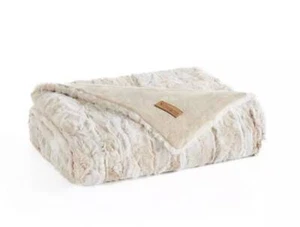 KOOLABURRA SERAH~UGG~50X70 FAUX FUR THROW~BIRCH COLOR~NEW - Picture 1 of 5